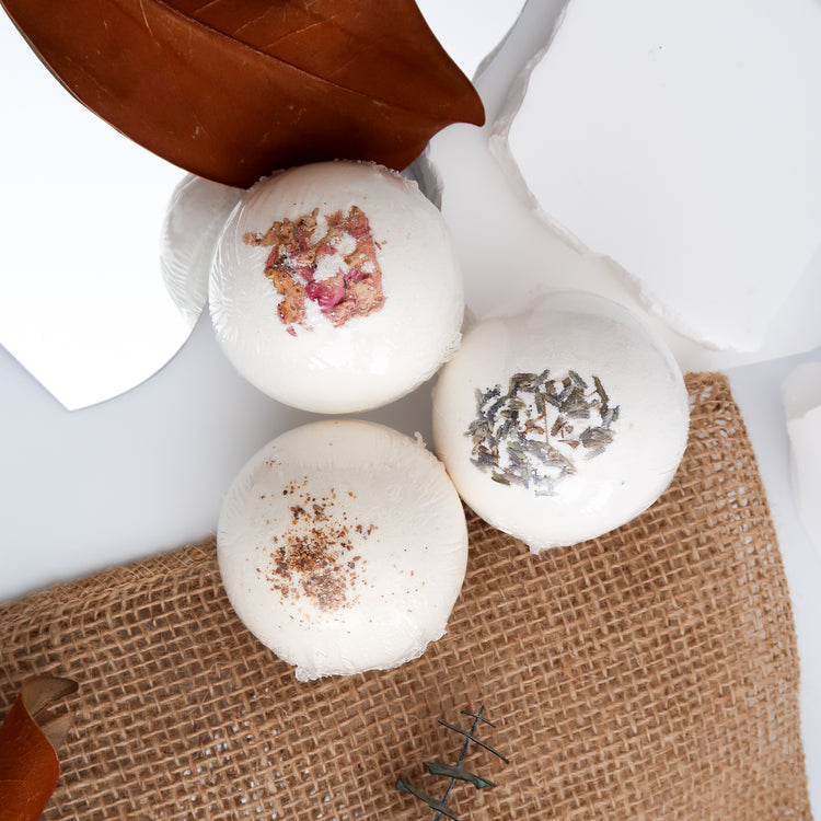 BATH BOMB - HONEY LAVENDER