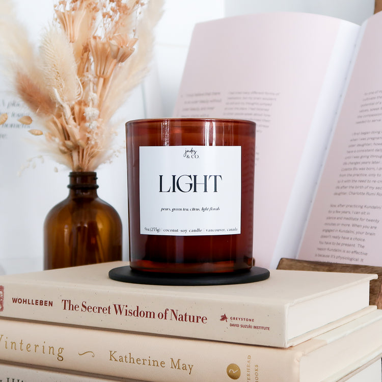 LIGHT {candle}