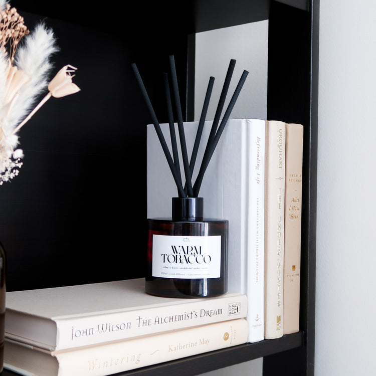 WARM TOBACCO {reed diffuser}